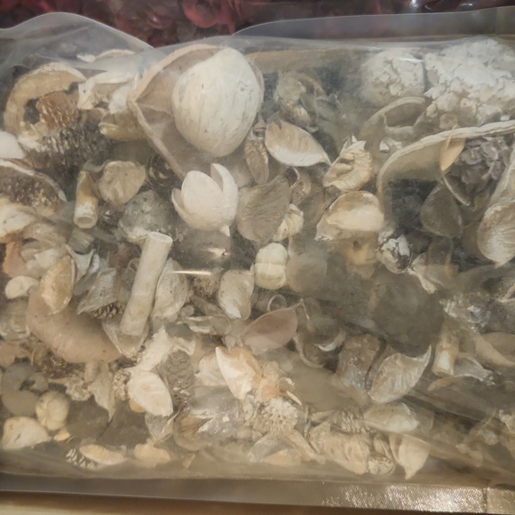 Custom Potpourri - Picture 2 of 6